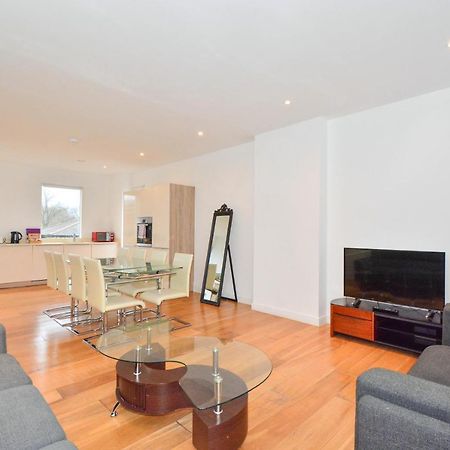 Apartment Wharf - Cambridge Av Лондон Экстерьер фото