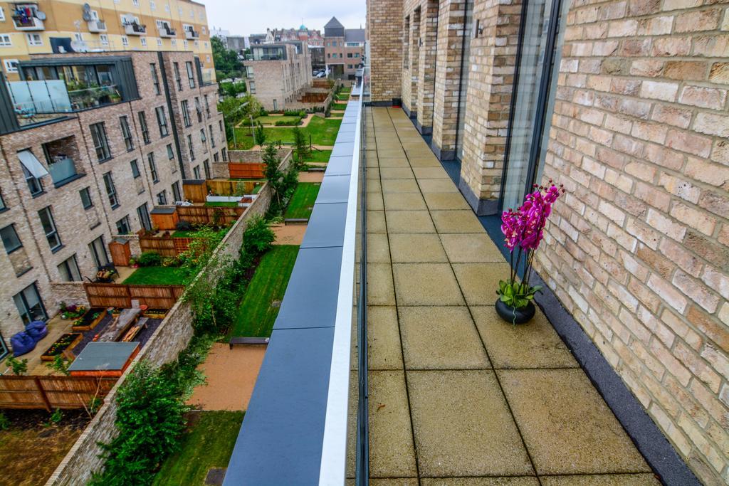 Apartment Wharf - Cambridge Av Лондон Экстерьер фото