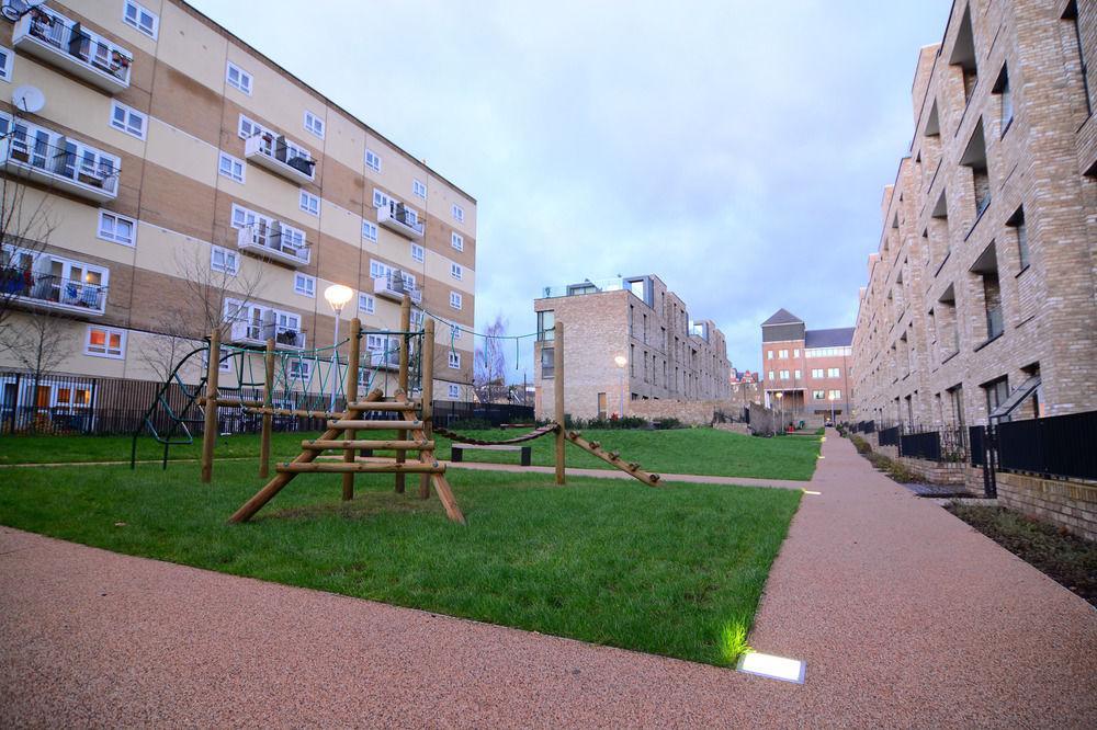 Apartment Wharf - Cambridge Av Лондон Экстерьер фото