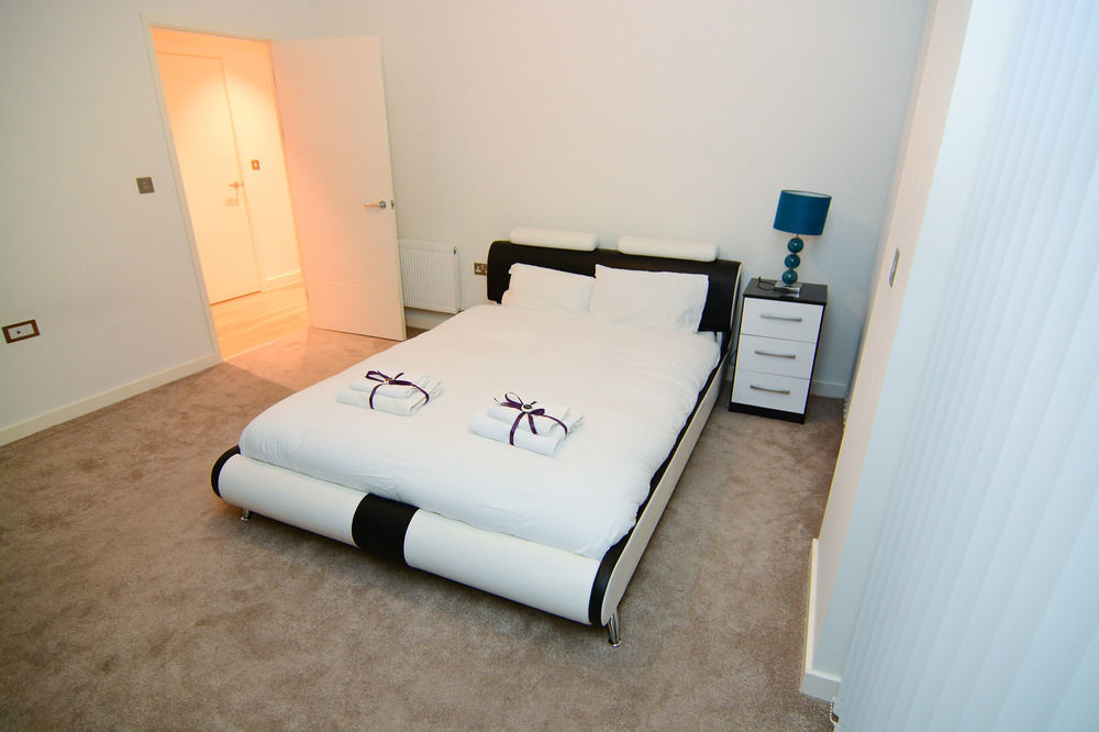 Apartment Wharf - Cambridge Av Лондон Экстерьер фото