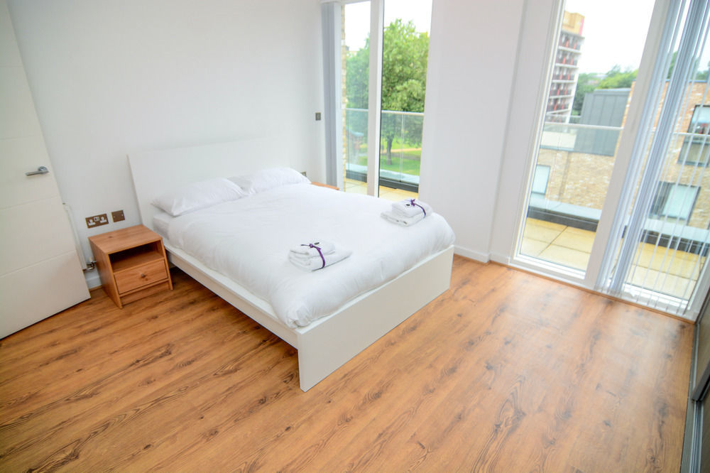Apartment Wharf - Cambridge Av Лондон Экстерьер фото