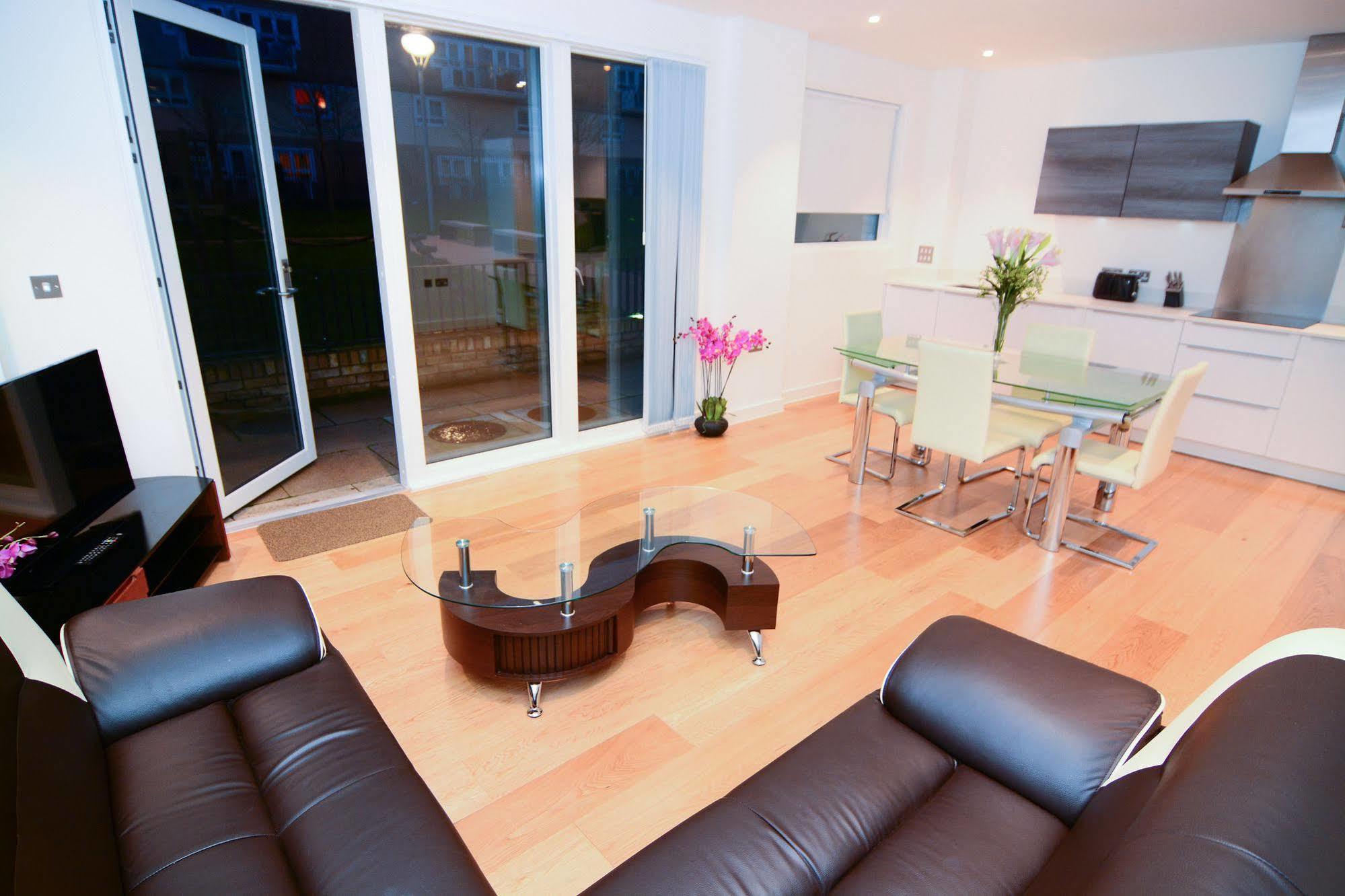 Apartment Wharf - Cambridge Av Лондон Экстерьер фото